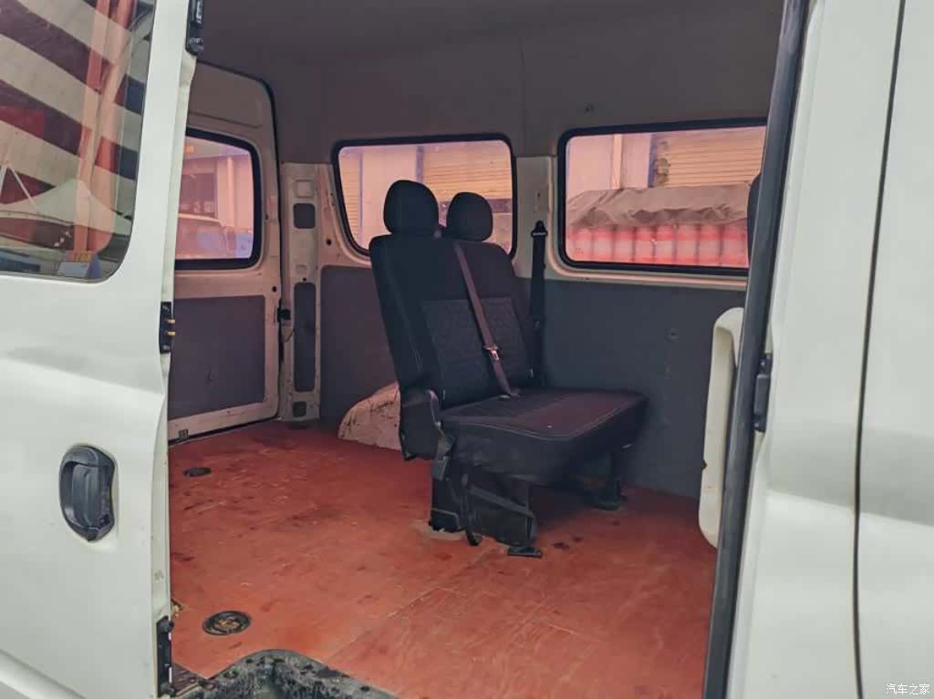 Maxus V80, 2020 3