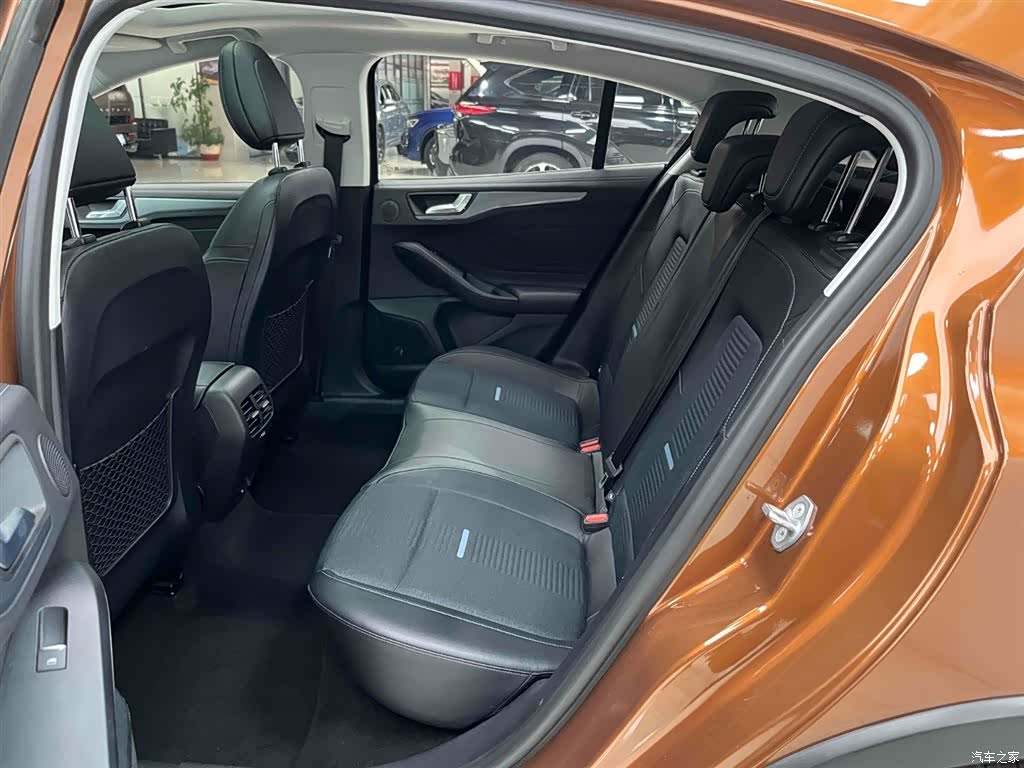 Ford Focus, 2021 14