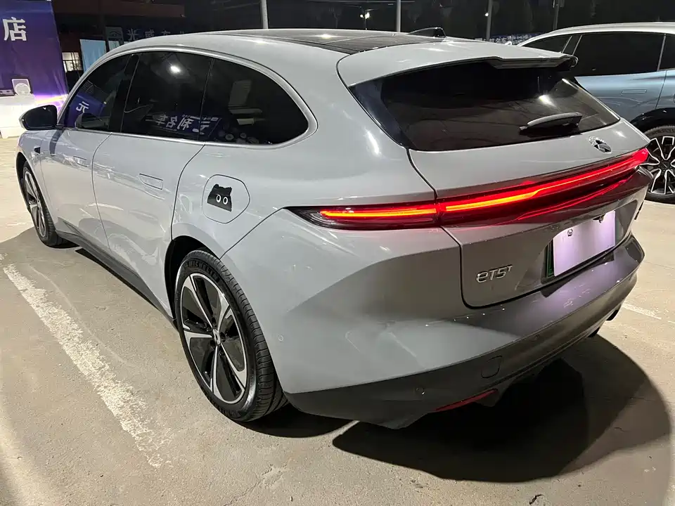 NIO ET5T
