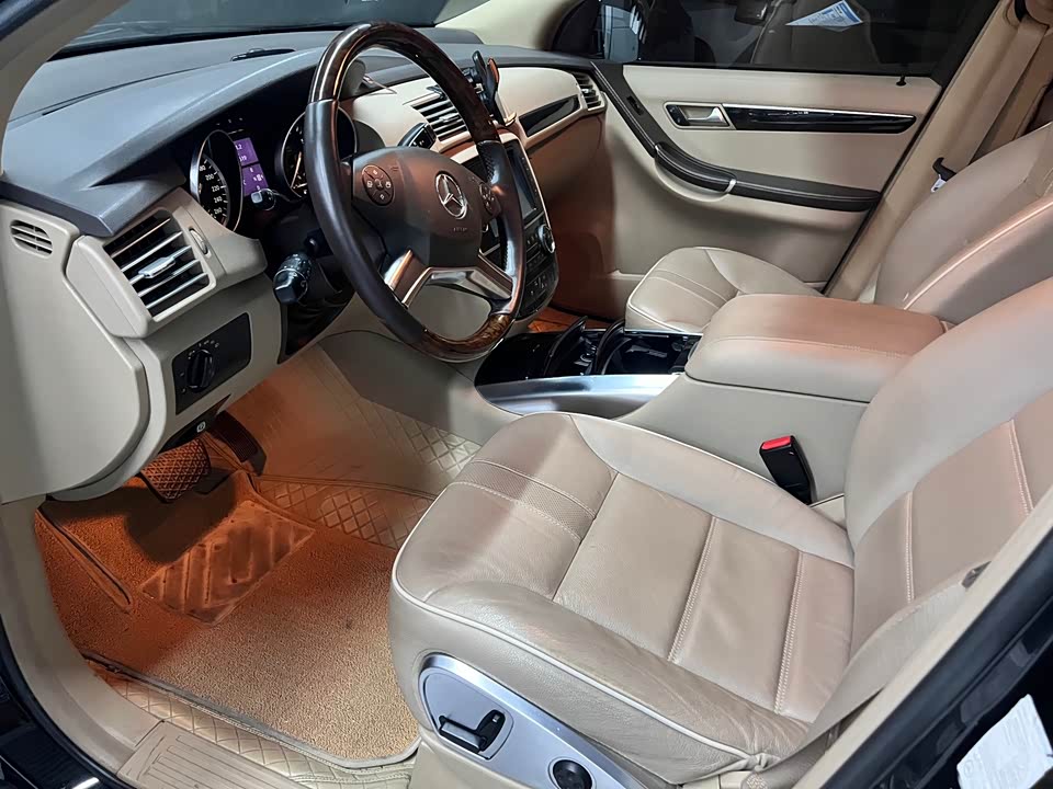 Mercedes-Benz R-class