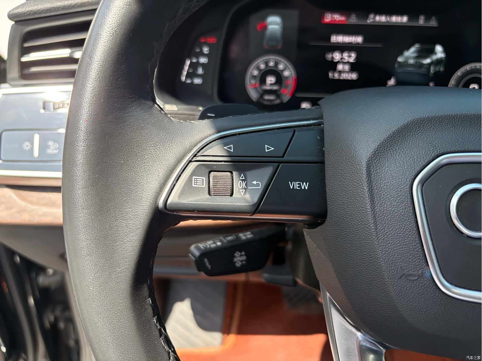 Audi Q7, 2022 10