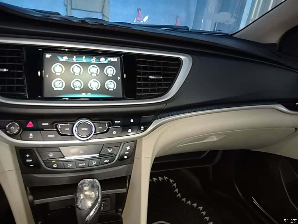 Buick V, 2019 10