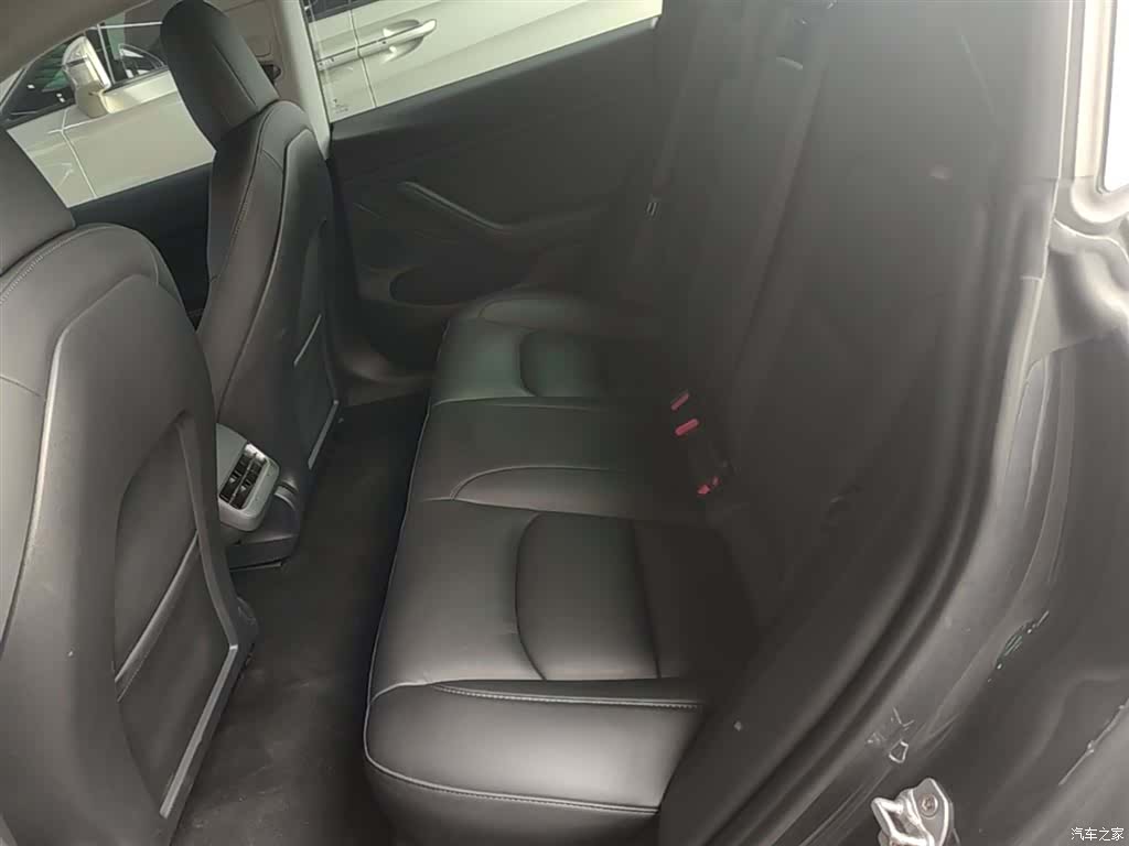 Tesla Model 3, 2021 17