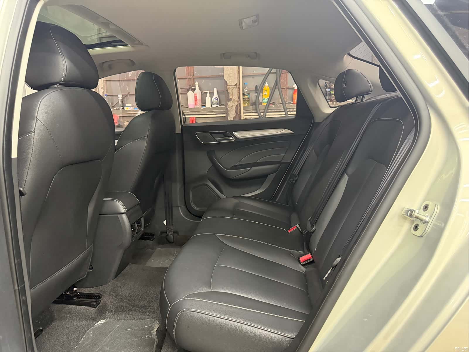 Roewe i6, 2018 30