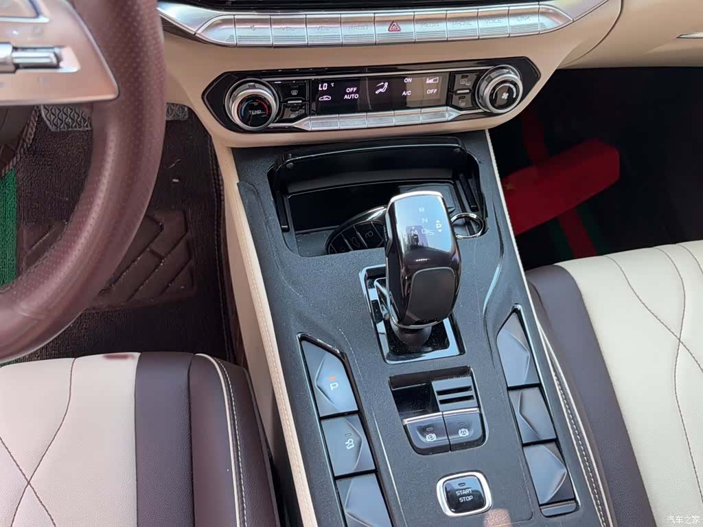 Bestune T77, 2021 10