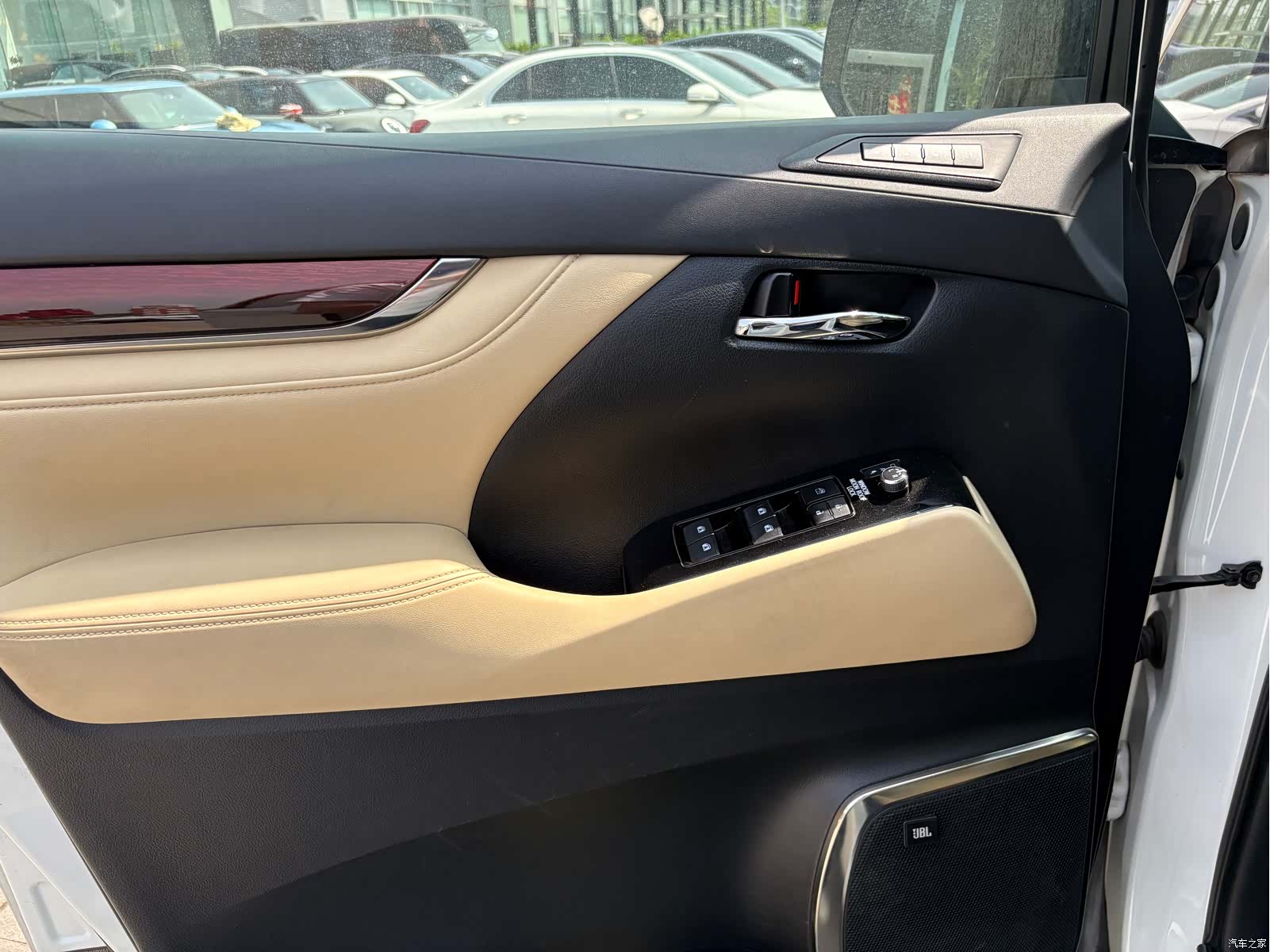 Toyota Alphard, 2016 7