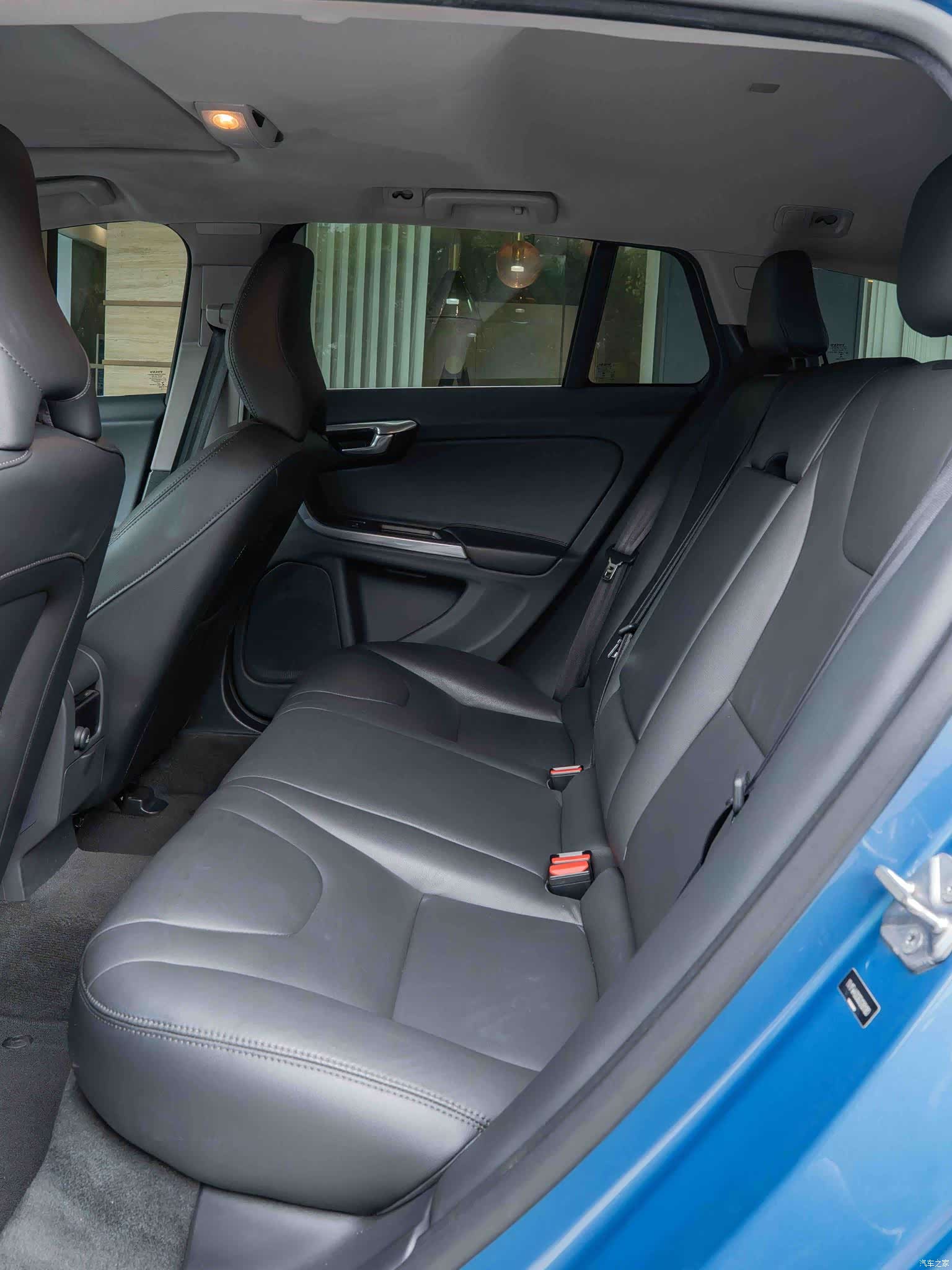 Volvo V60, 2016 19