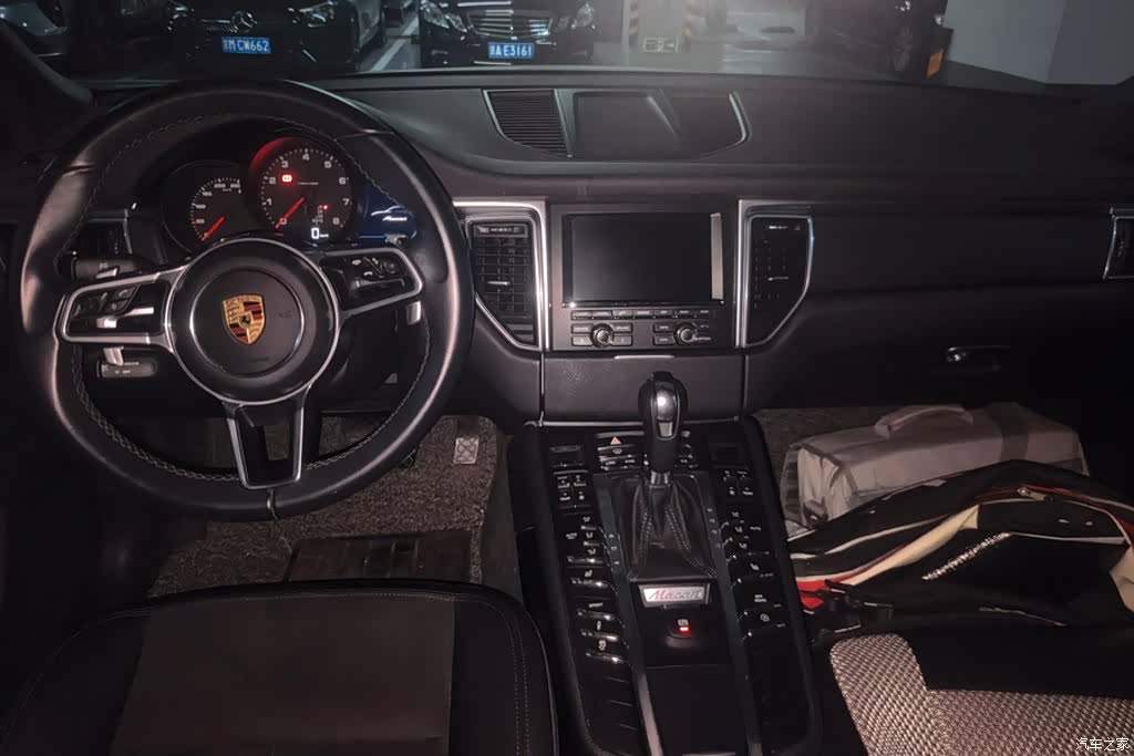 Porsche Macan, 2015 12