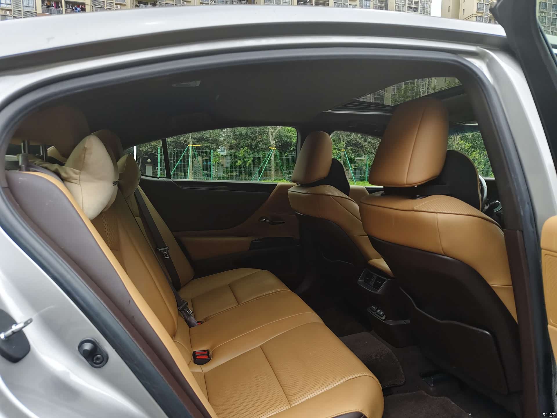 Lexus ES, 2020 11