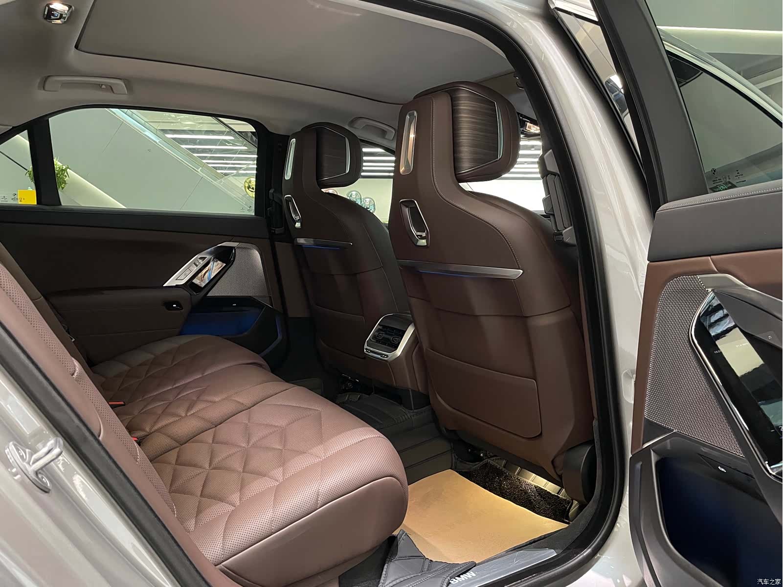 BMW 7 Series, 2023 14