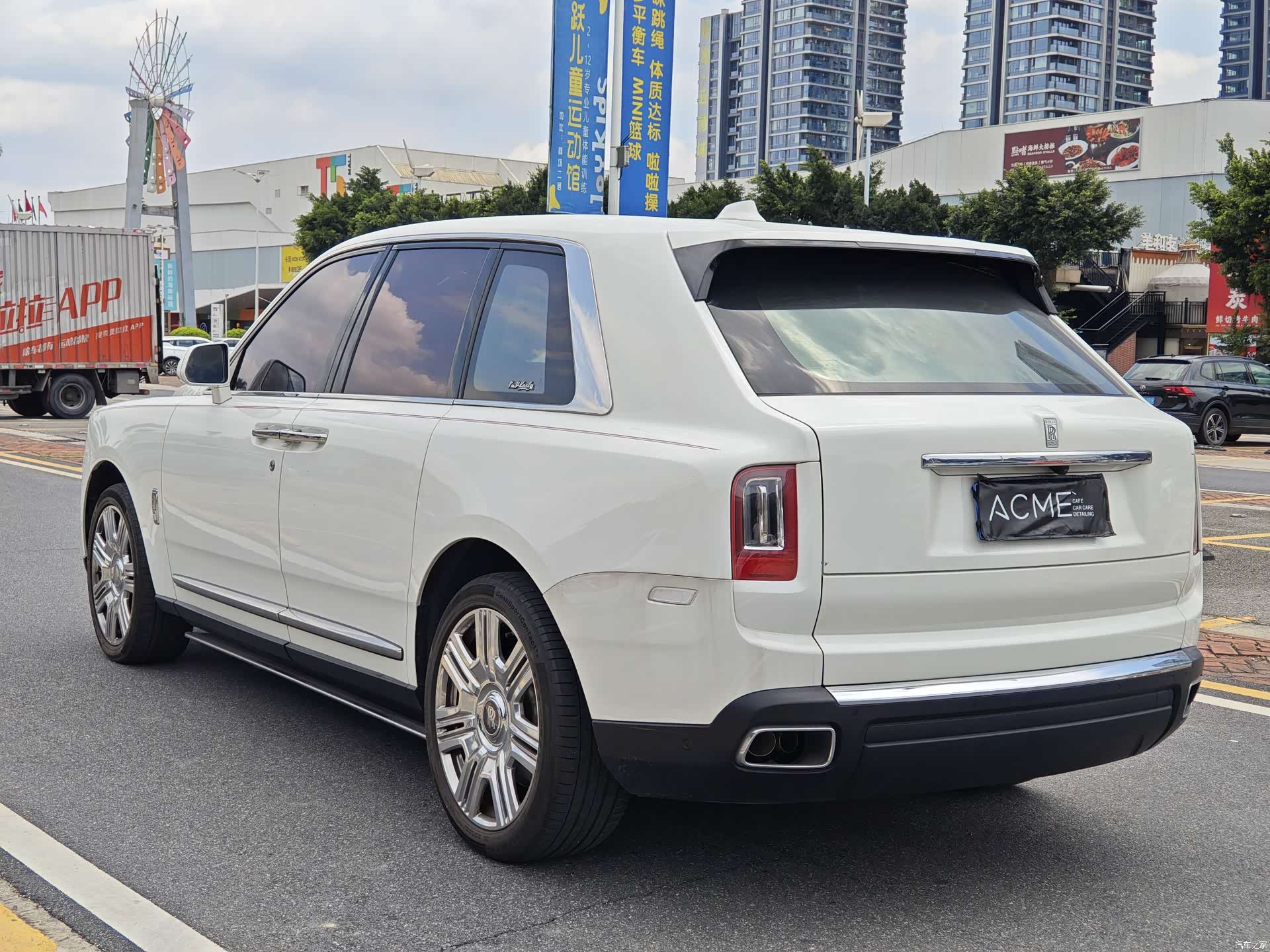 Rolls-Royce Cullinan, 2022 21