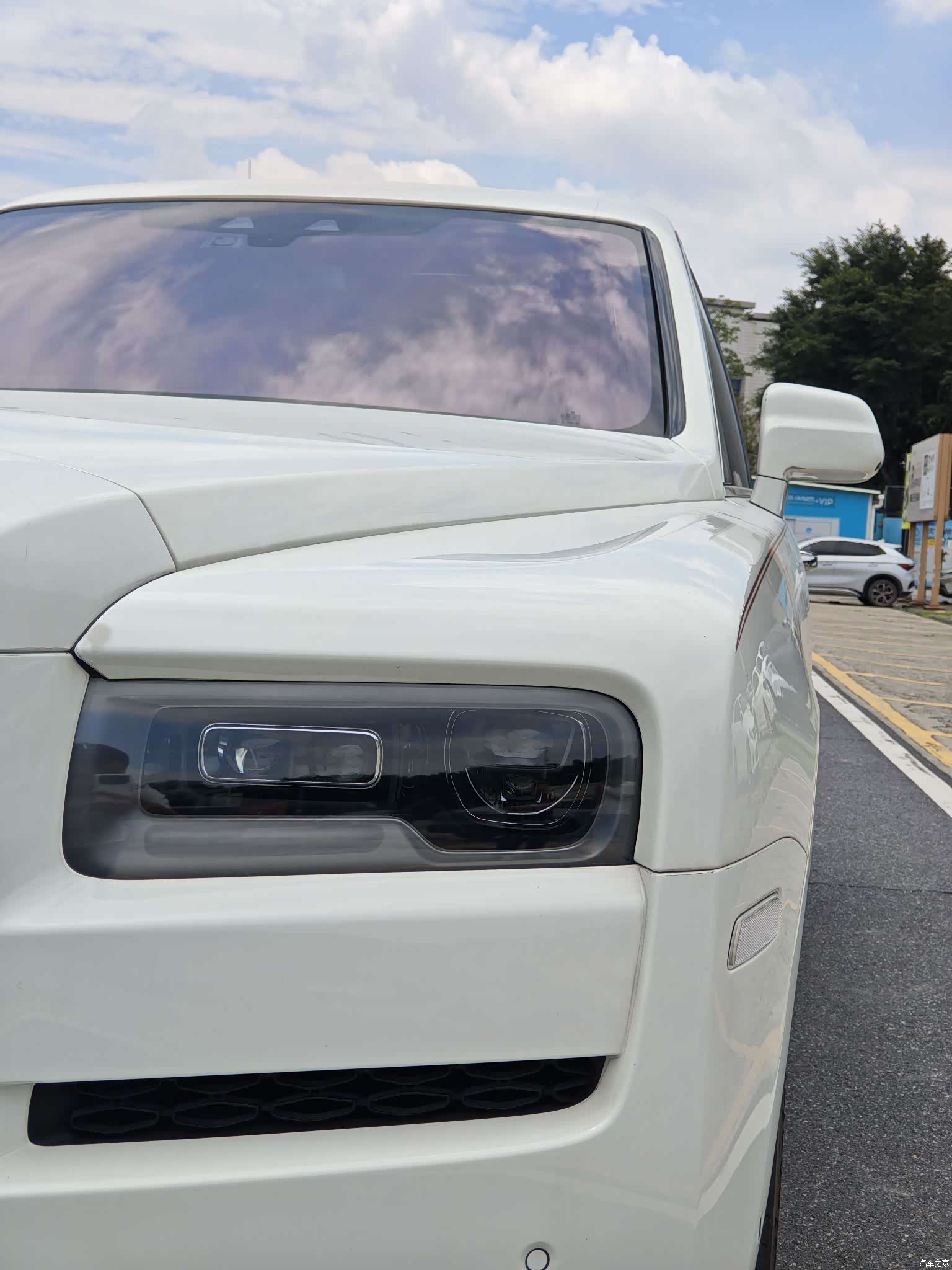 Rolls-Royce Cullinan, 2022 4