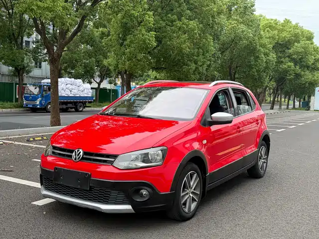 Volkswagen Polo 2012 — купить из Китая под заказ