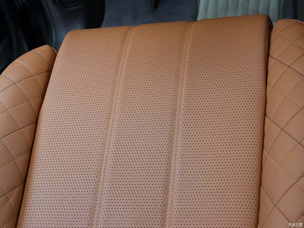 Bentley Bentayga, 2019 22