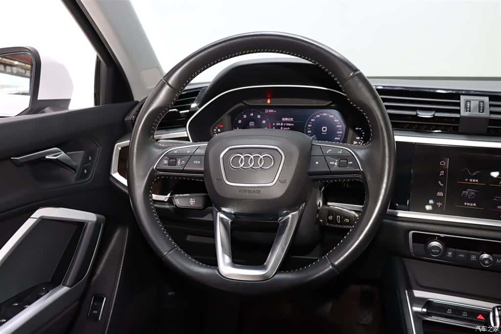 Audi Q3, 2020 13