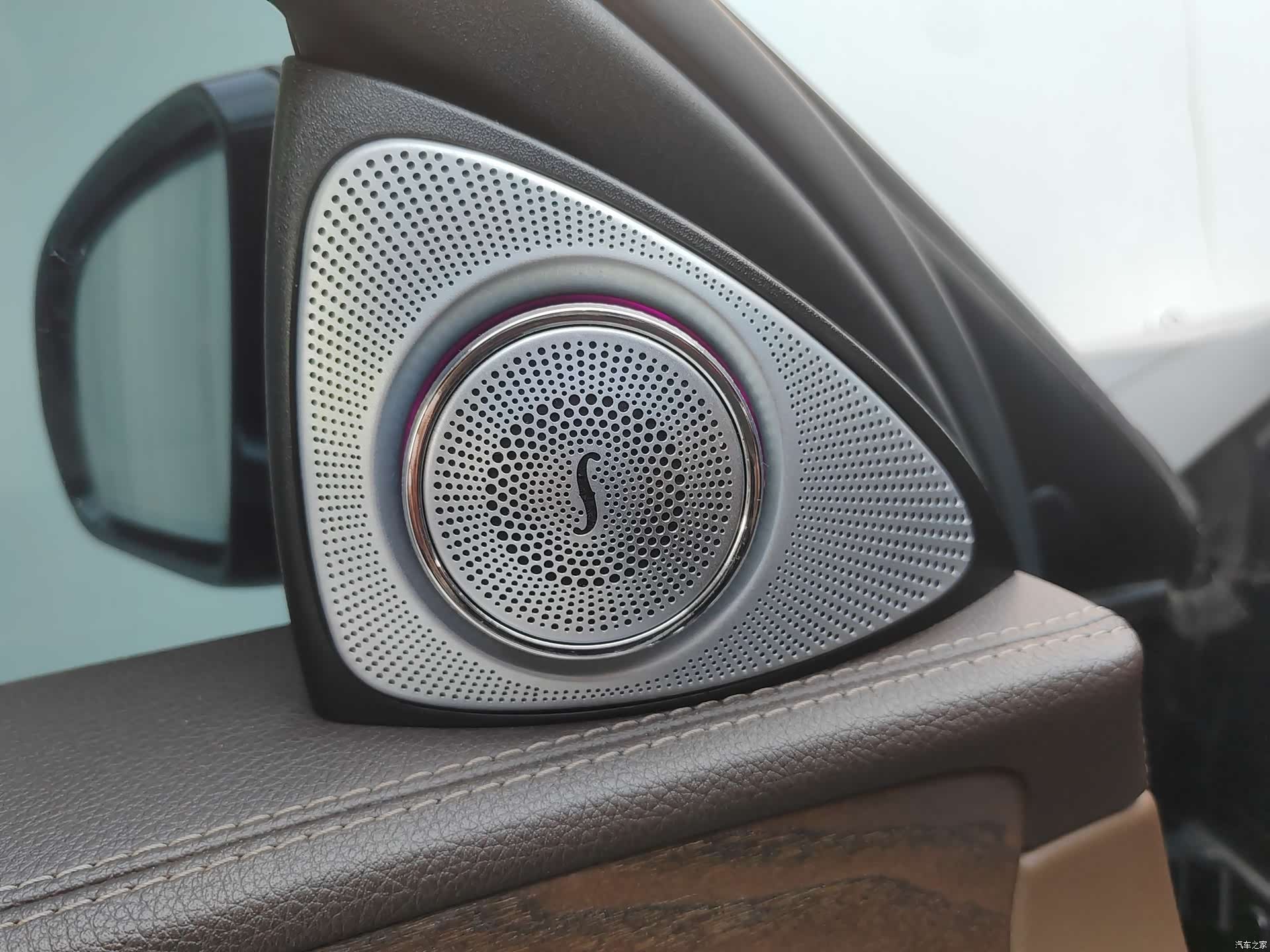 Mercedes-Benz E-Class, 2020 7