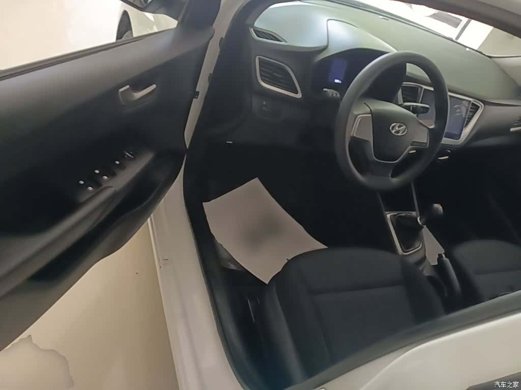Hyundai GLS, 2017 16