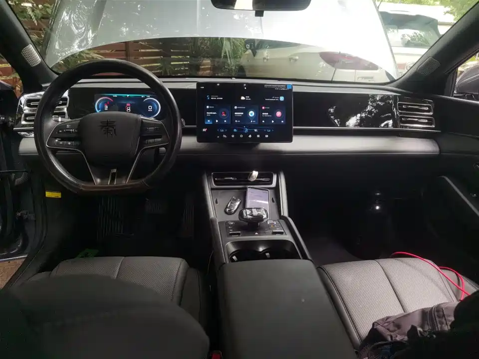 BYD Qin L BYD Qin L