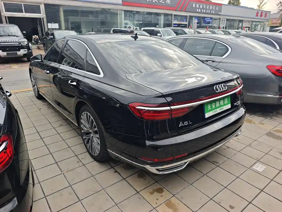 Audi A8