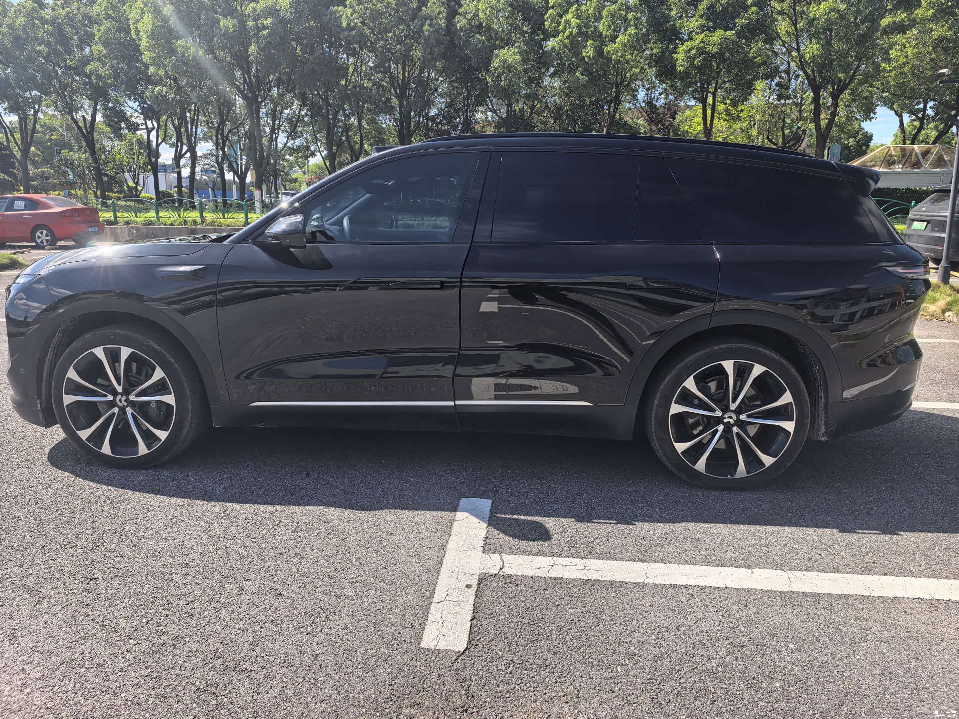 NIO ES8, 2023 8