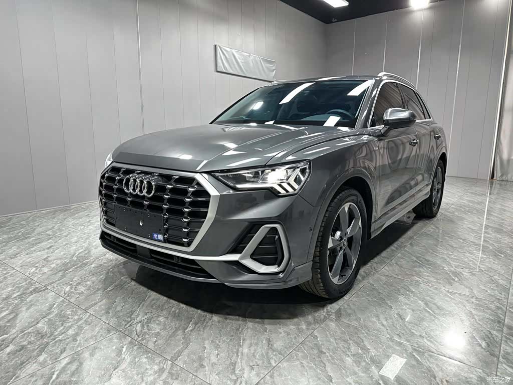 Audi Q3, 2023 1