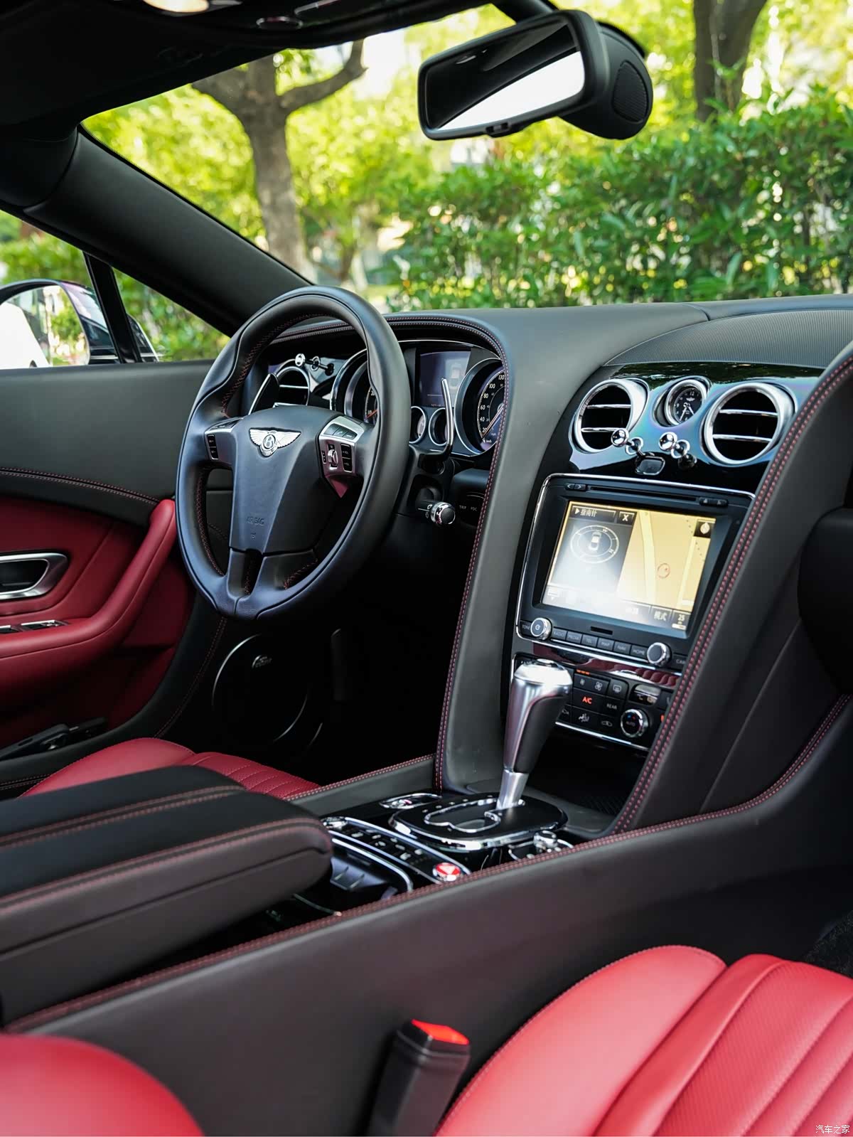 Bentley Continental GT, 2018 10