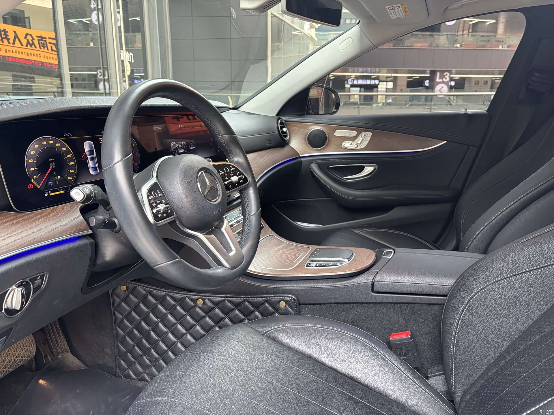Mercedes-Benz E-Class, 2019 28