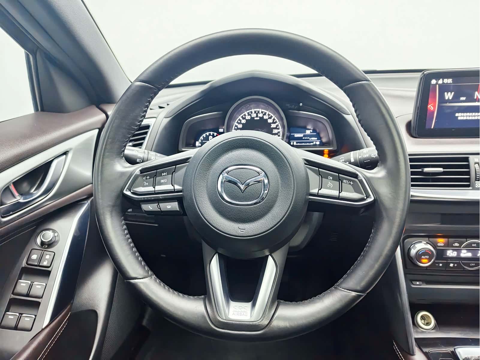 Mazda CX-4, 2019 15