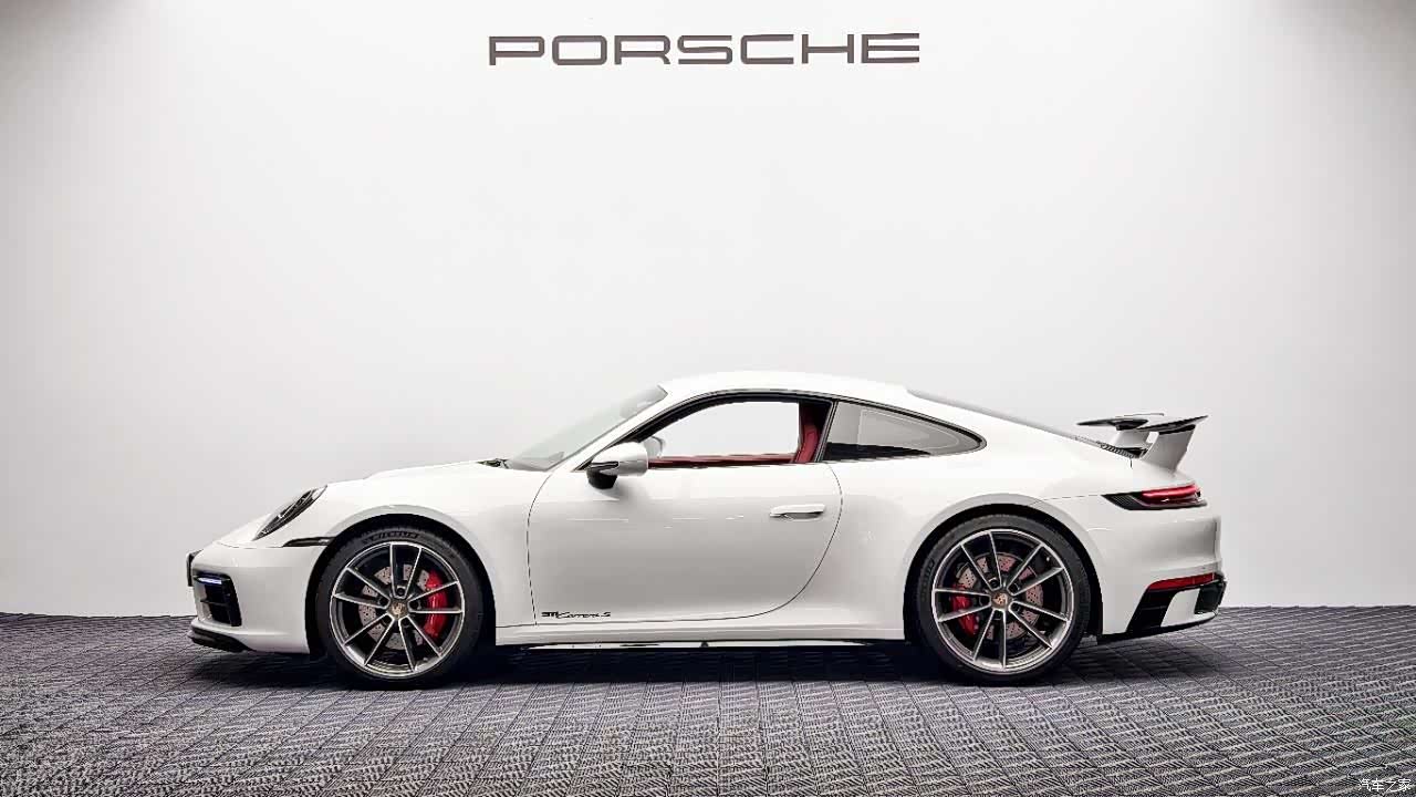 Porsche 911, 2023 4