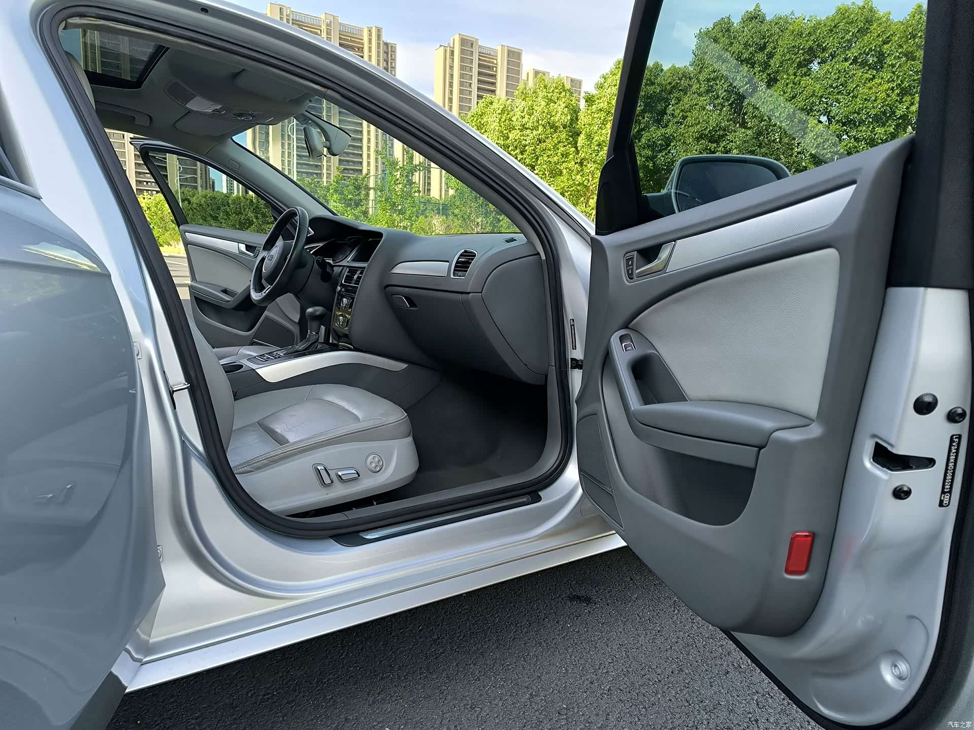Audi A4L, 2014 6
