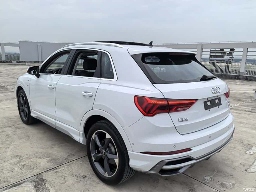 Audi Q3, 2023 6