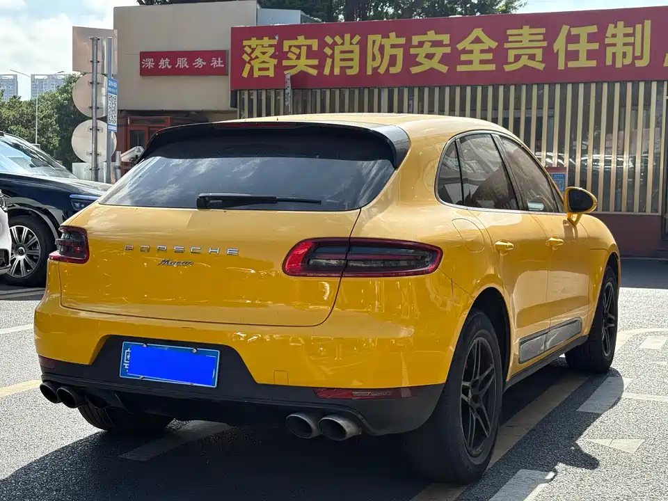 Porsche Macan
