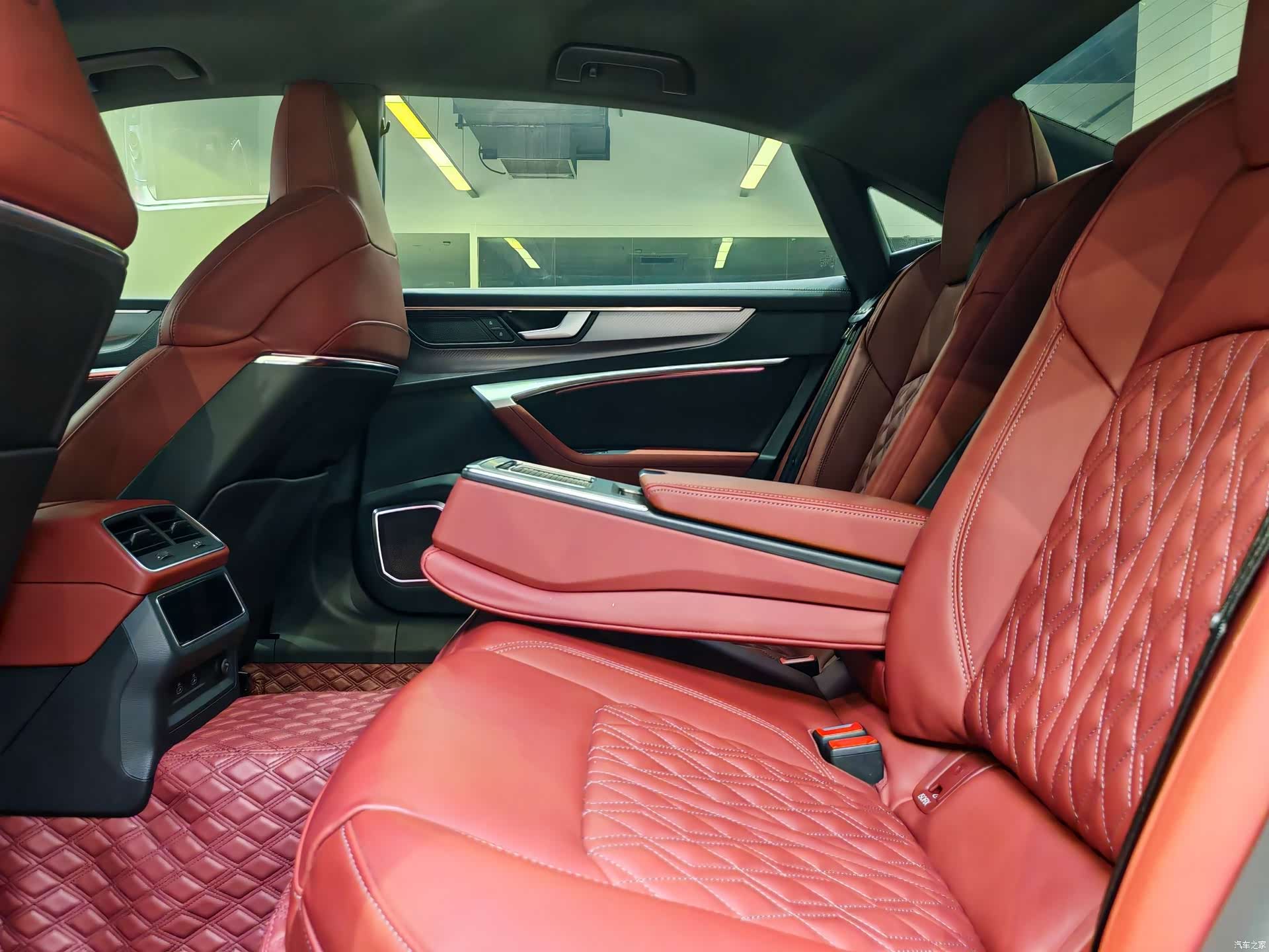 Audi A7L, 2024 6