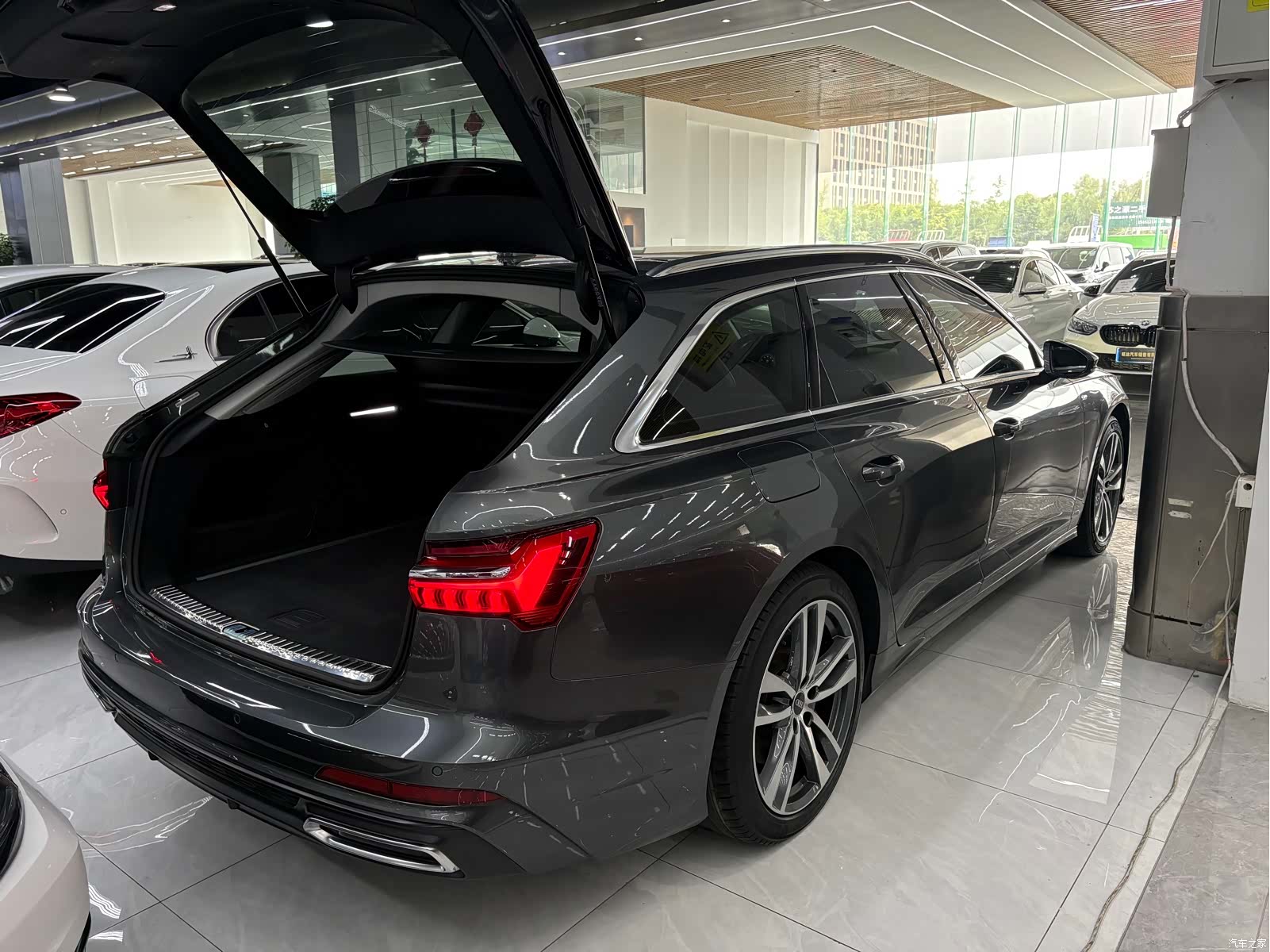 Audi A6, 2021 4