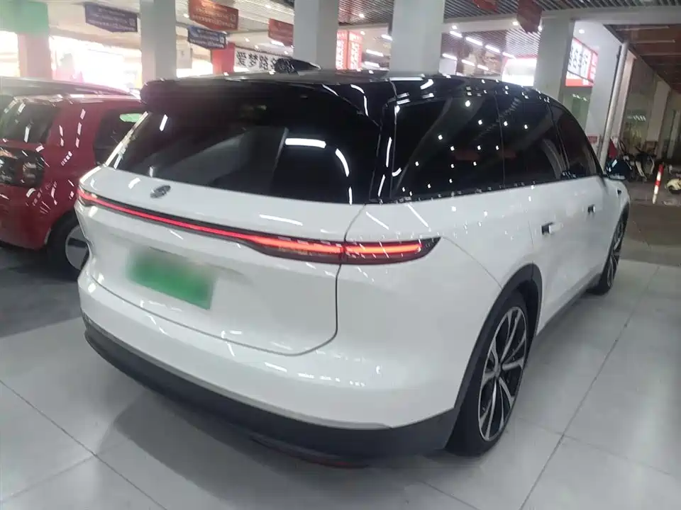 NIO ES8 NIO ES8