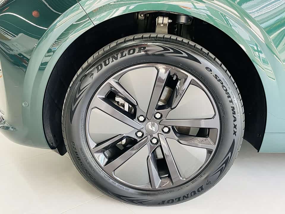 Li Auto Ideal L6