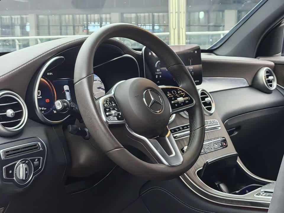 Mercedes-Benz GLC Mercedes-Benz GLC