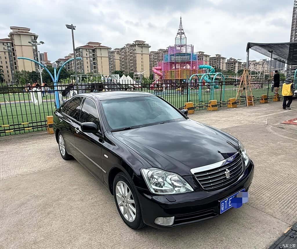 Toyota Crown, 2007 4