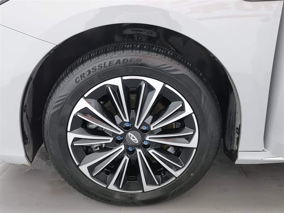 Chery Fulwin Fengyun A8