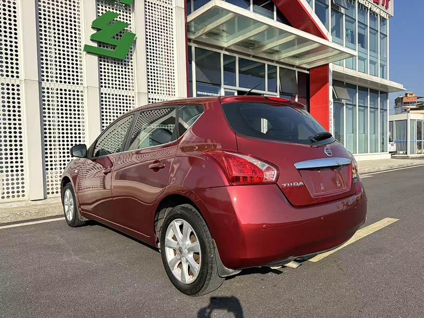 Nissan Tiida 2015, фото 26