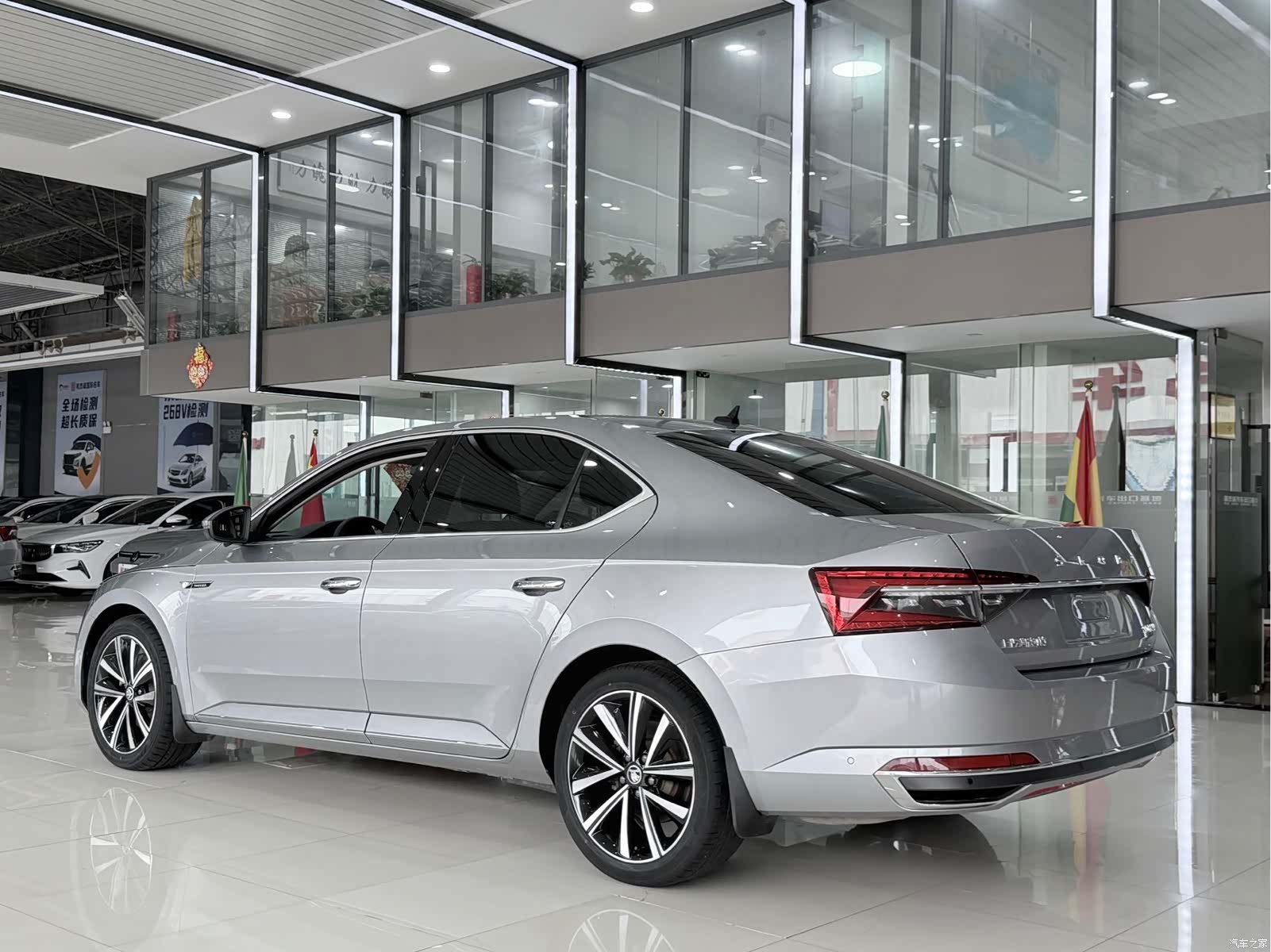 Skoda Superb, 2022 13