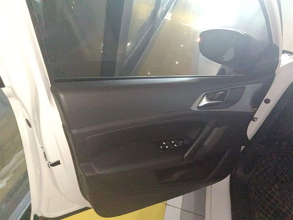 Peugeot 408 Peugeot 408