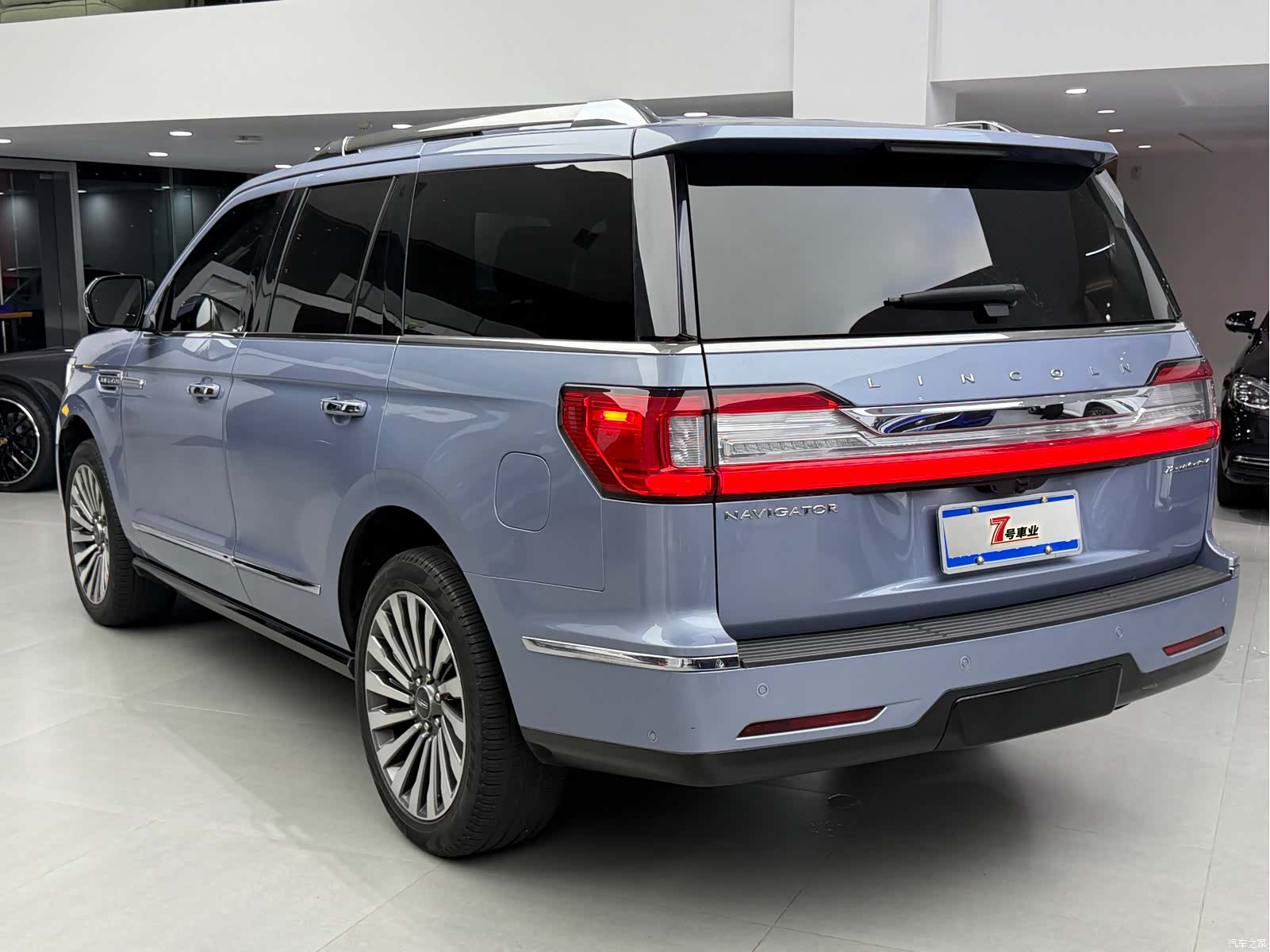 Lincoln Navigator, 2019 16