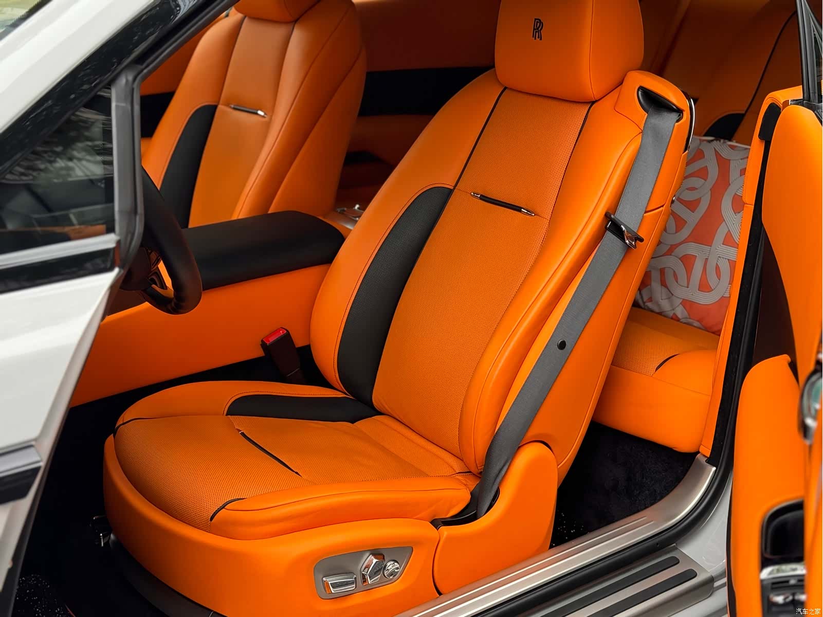 Rolls-Royce Wraith, 2021 13