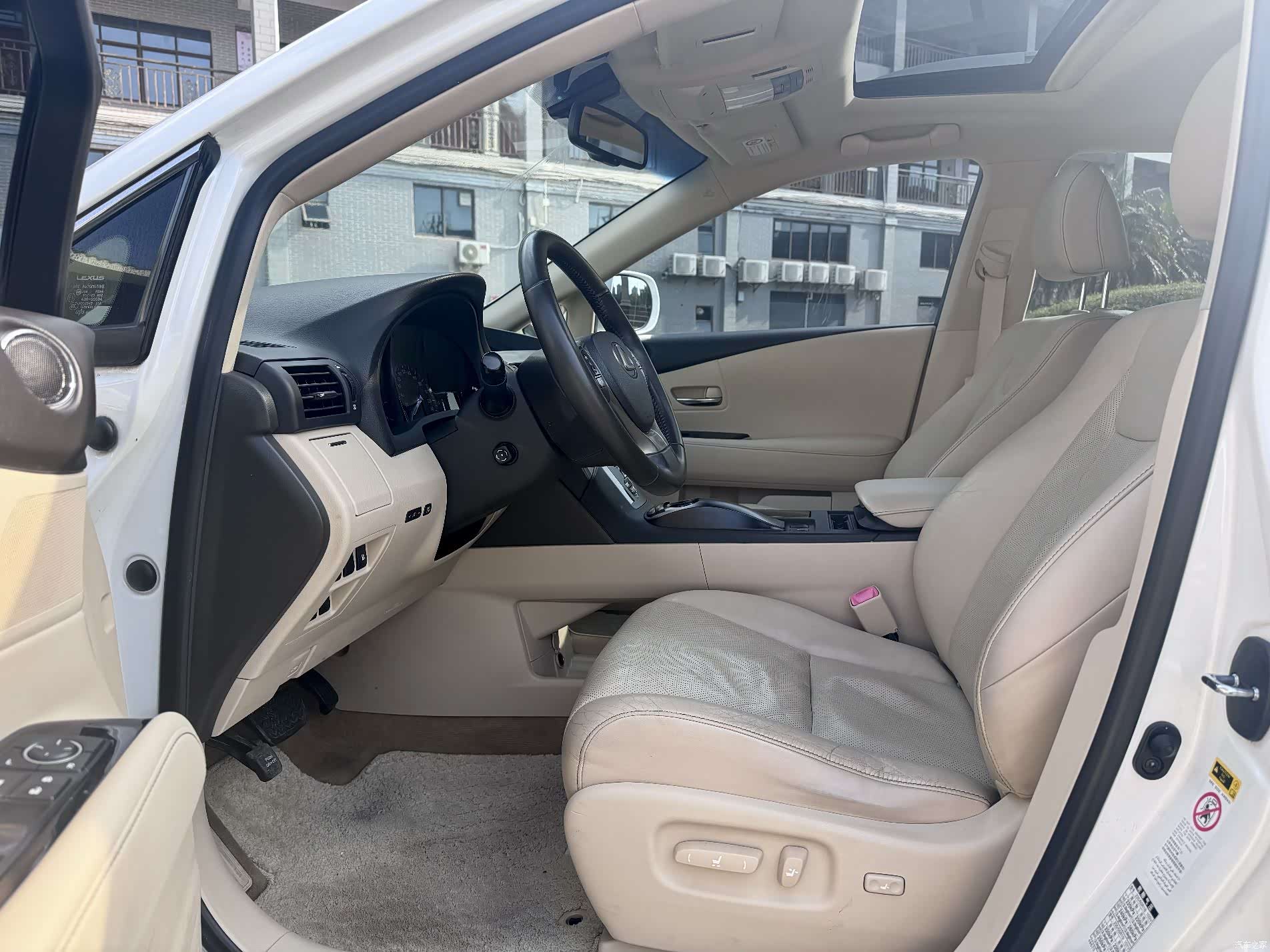 Lexus RX, 2014 4