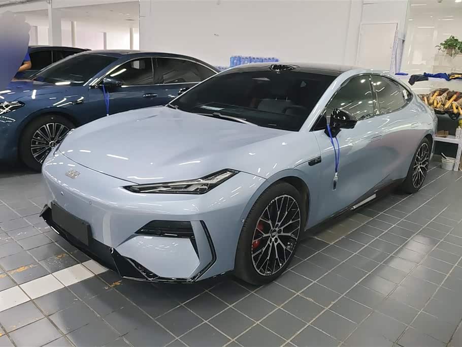 Geely Galaxy E8