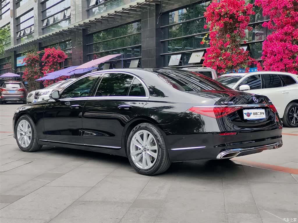 Mercedes-Benz S-Class, 2022 4