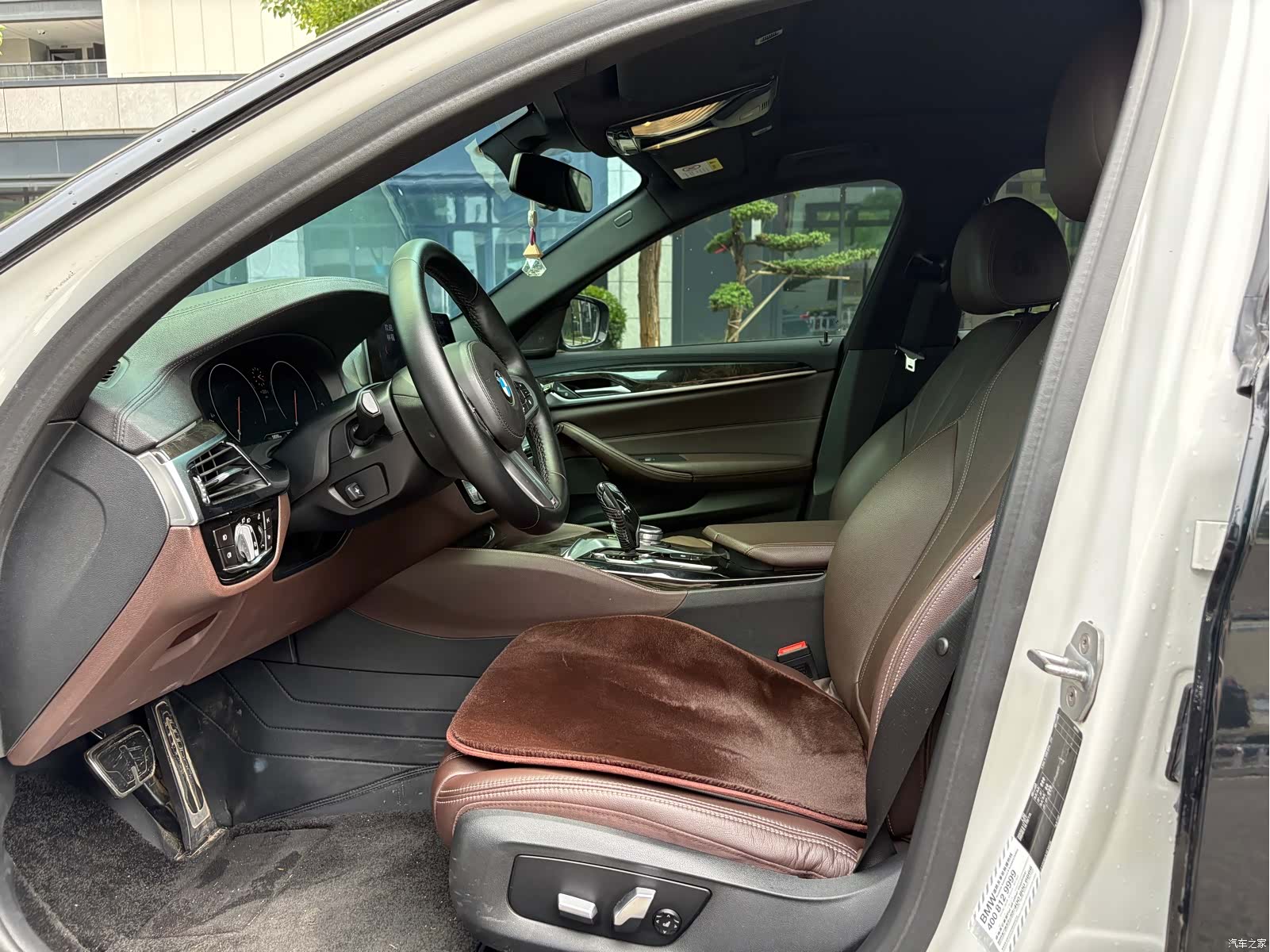 BMW 5 Series, 2019 10