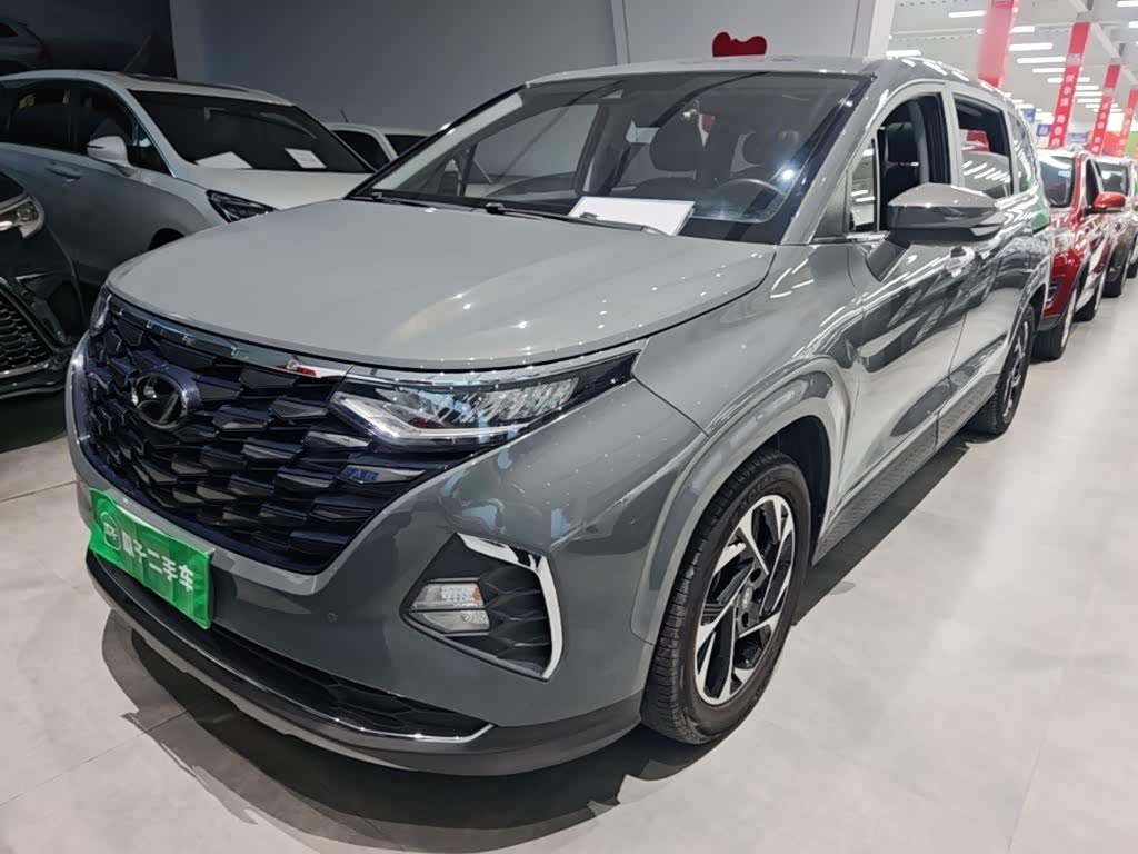 Hyundai Custo