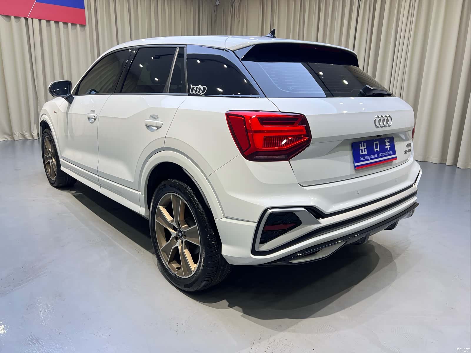 Audi Q2L, 2022 4